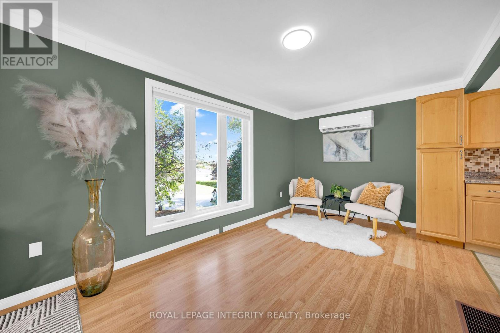 32 PHILLIPS STREET, McNab/Braeside — photo 12