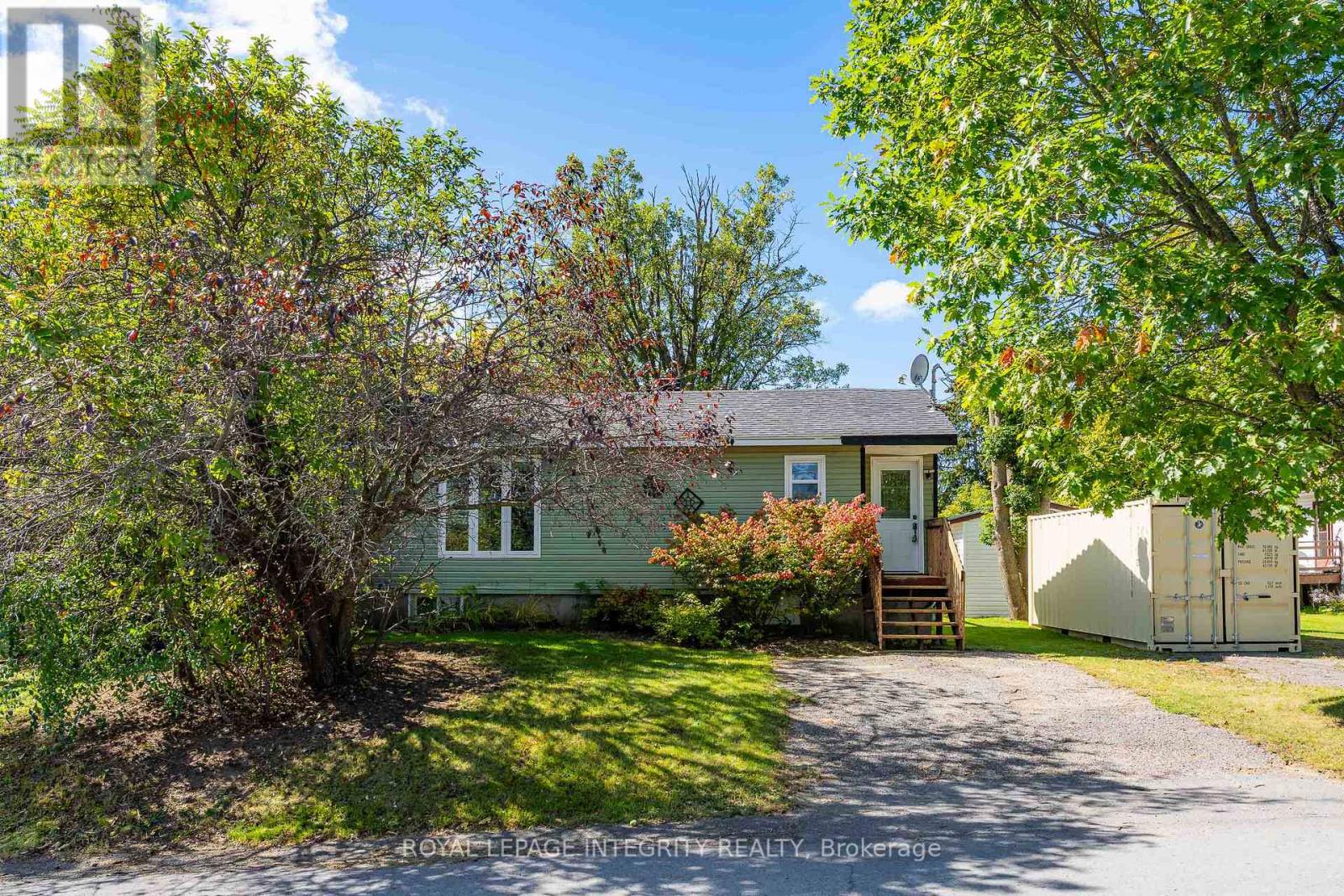 32 PHILLIPS STREET, McNab/Braeside — photo 2