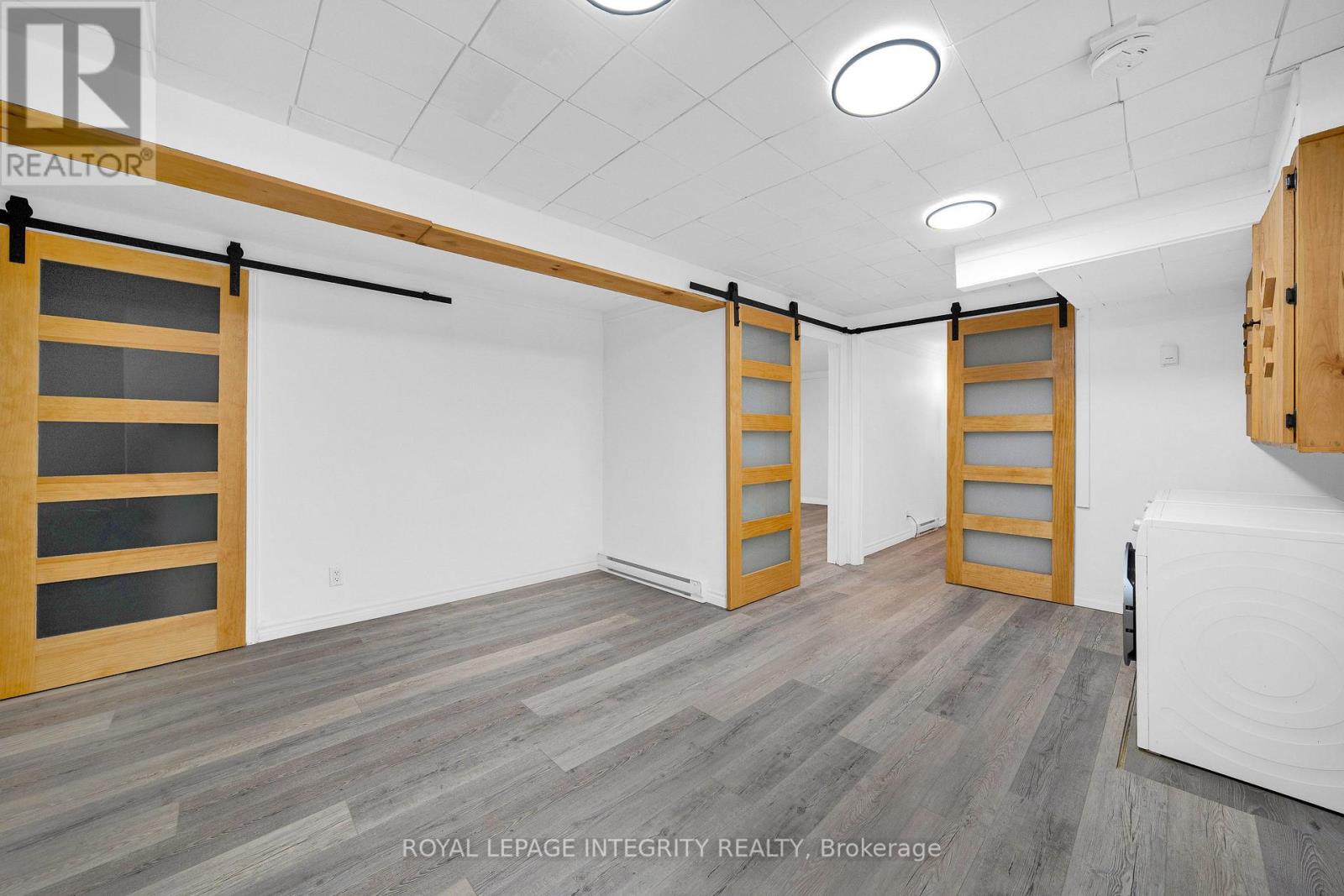 32 PHILLIPS STREET - Image 25