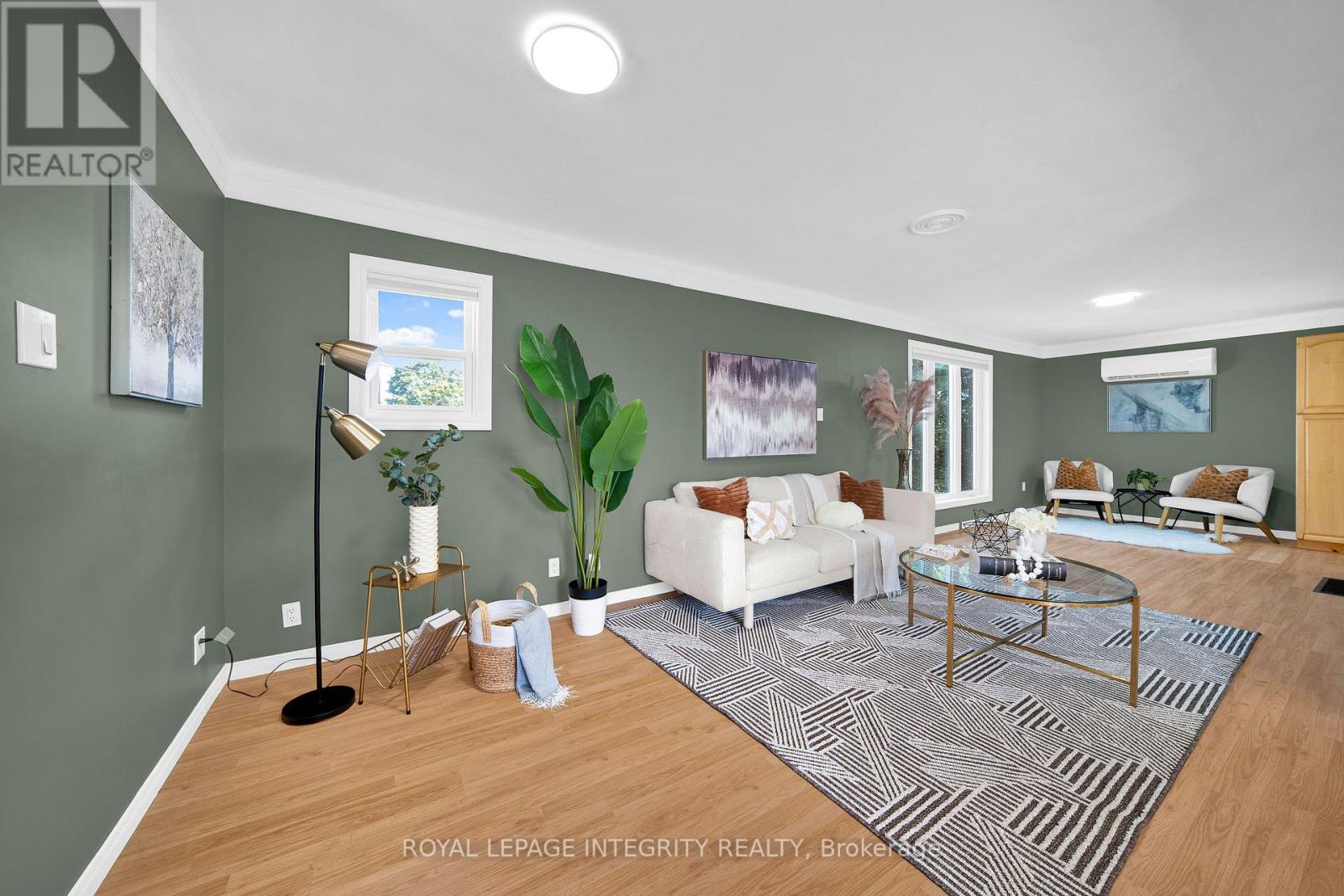 32 PHILLIPS STREET, McNab/Braeside — photo 6