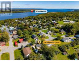 32 Phillips Street, Mcnab/braeside, ON K0A1G0 Photo 44