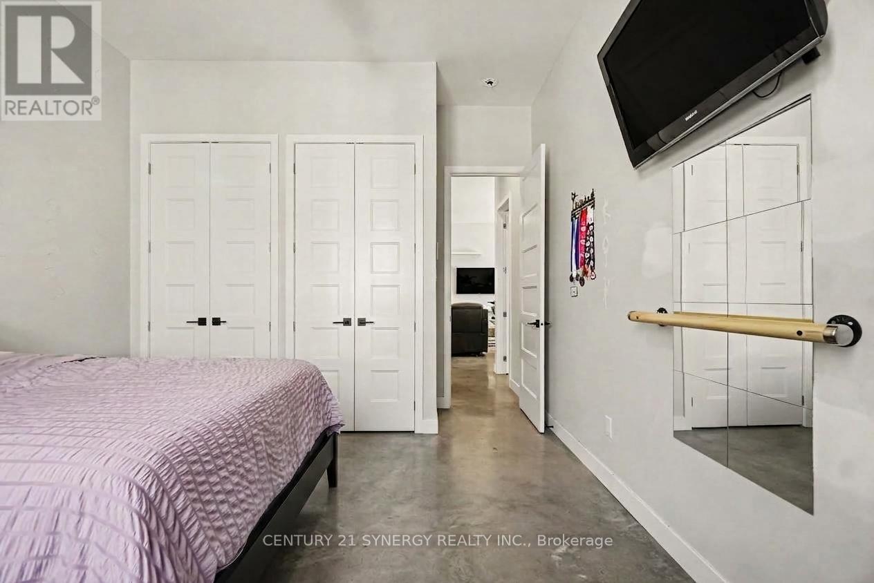 54 ADAM STREET - 19