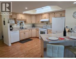 Kitchen - 3595 Skaha Lake Road Unit# 311, Penticton, BC V2A7K2 Photo 6