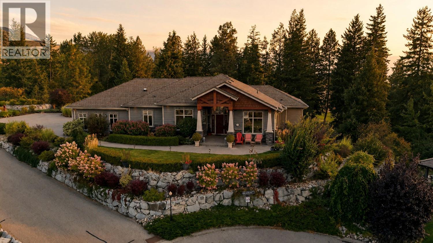  3420 Camelback Drive, Kelowna
