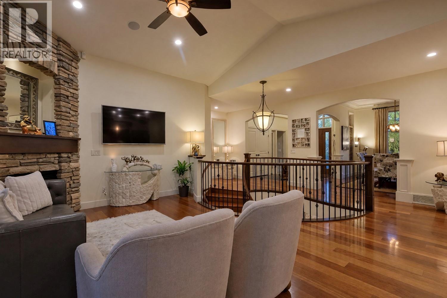  3420 Camelback Drive, Kelowna