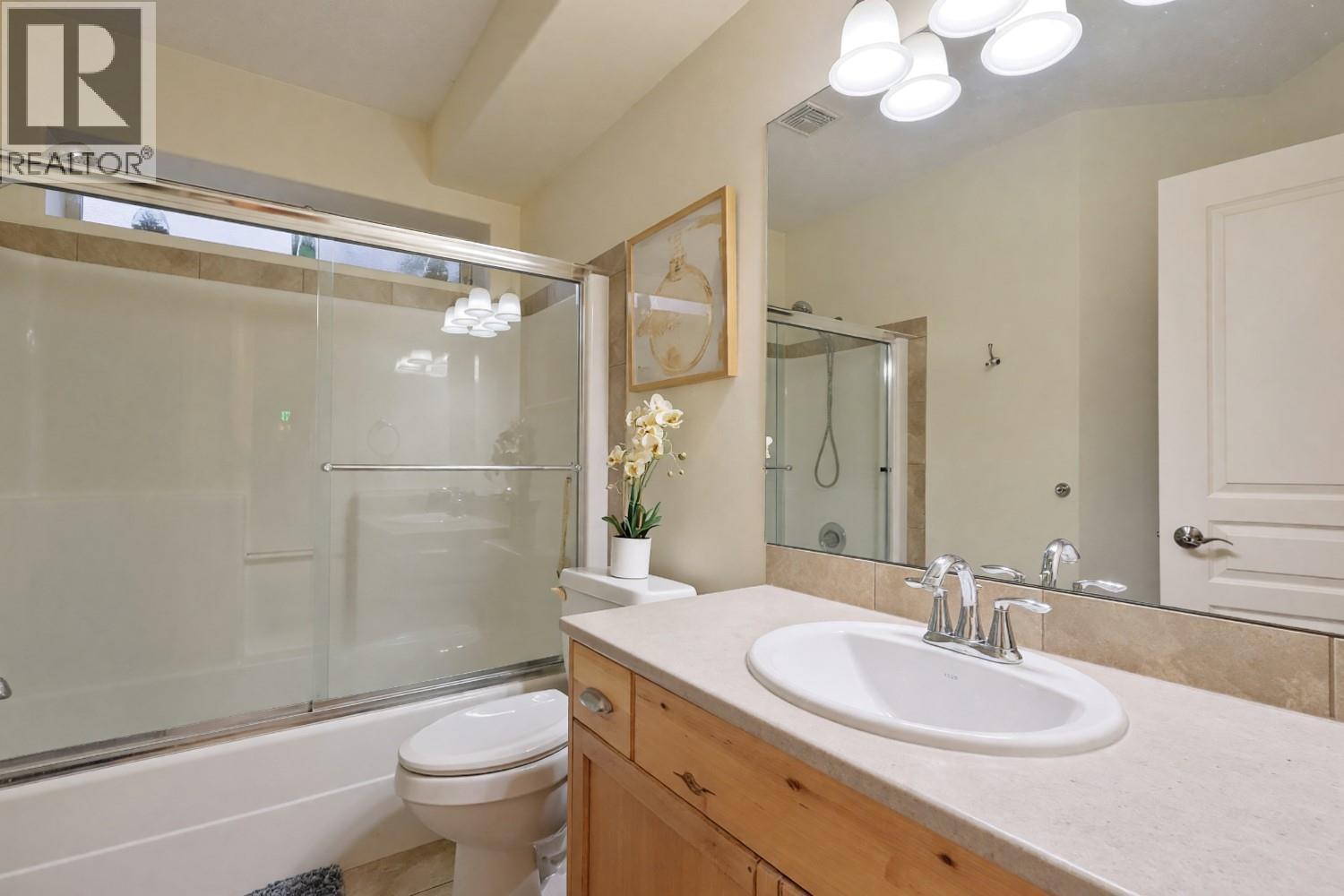  3420 Camelback Drive, Kelowna