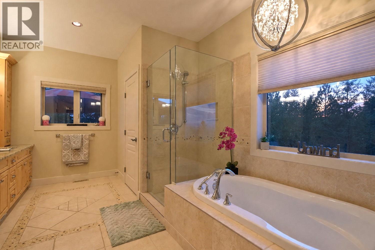  3420 Camelback Drive, Kelowna