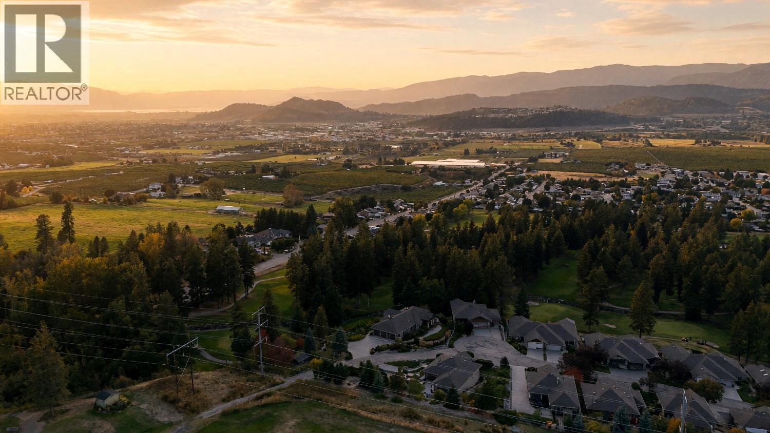  3420 Camelback Drive, Kelowna
