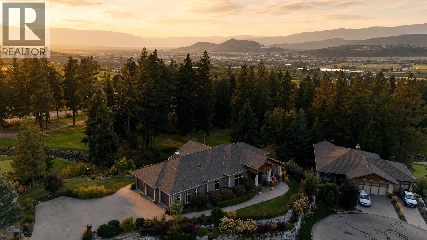  3420 Camelback Drive, Kelowna