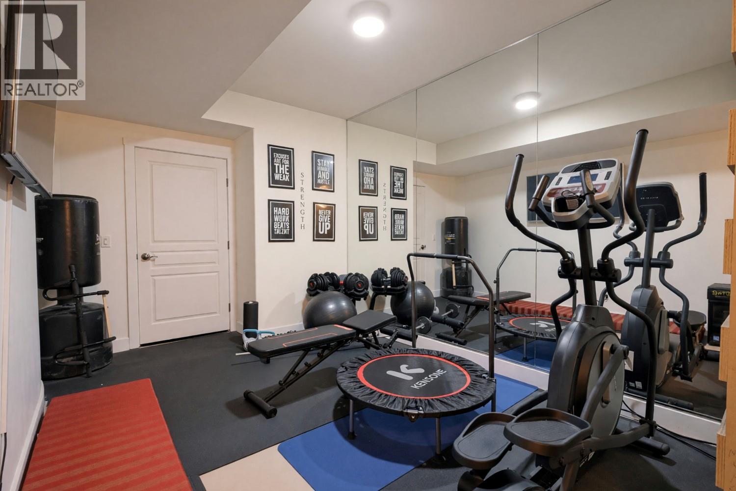  3420 Camelback Drive, Kelowna
