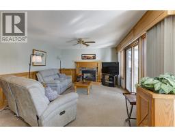 1385 Mountain Avenue, Kelowna, BC V1Y7H3 Photo 24
