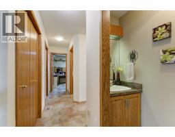 1385 Mountain Avenue, Kelowna, BC V1Y7H3 Photo 30