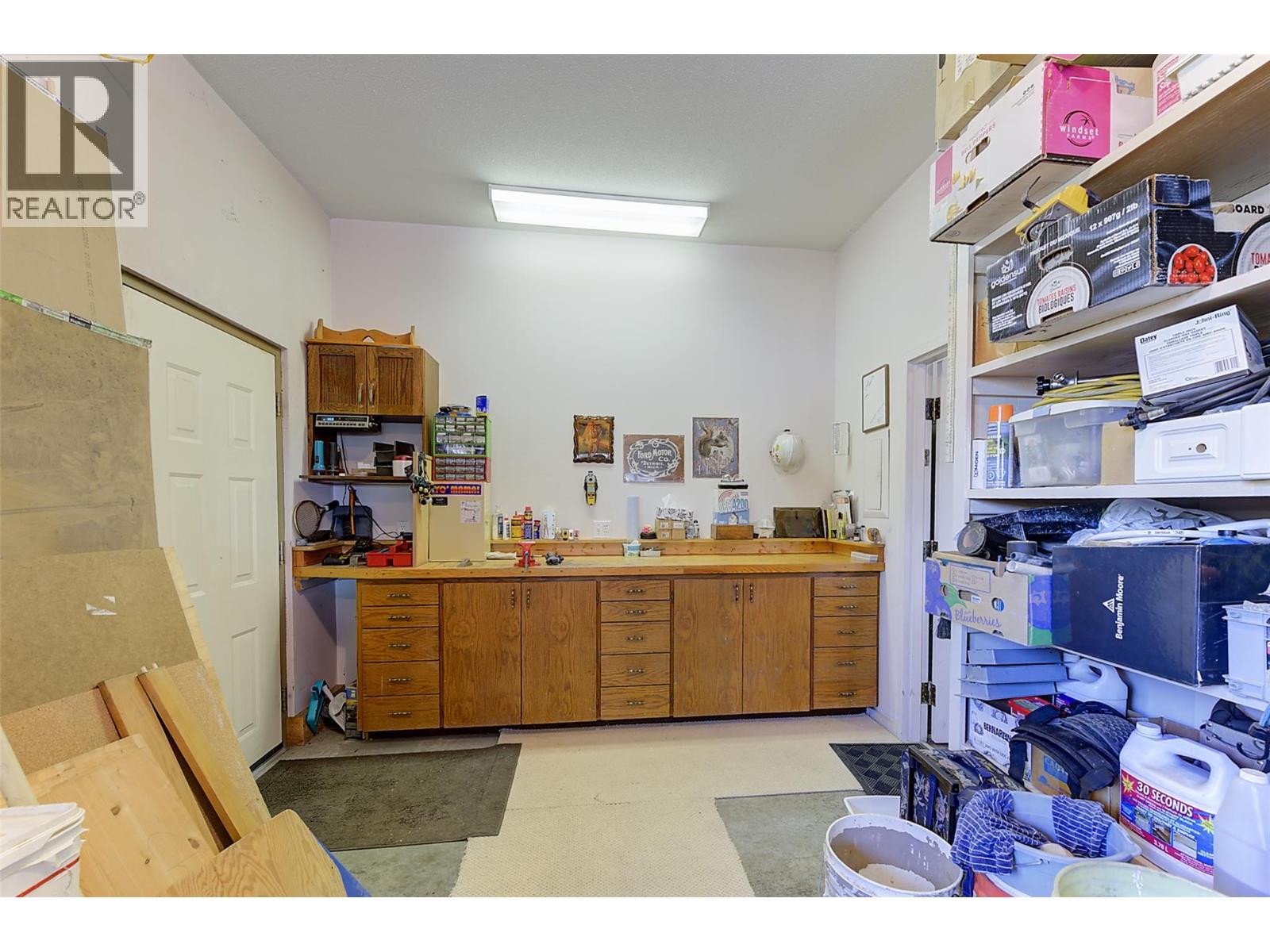 1385 Mountain Avenue - Image 52