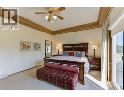 1385 Mountain Avenue, Kelowna, BC V1Y7H3 Photo 37