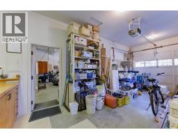 1385 Mountain Avenue, Kelowna, BC V1Y7H3 Photo 53