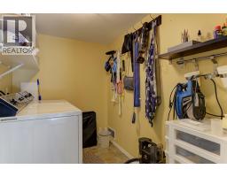 1385 Mountain Avenue, Kelowna, BC V1Y7H3 Photo 71