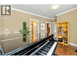 702 Grover Avenue, Coquitlam, BC V3J3C6 Photo 15