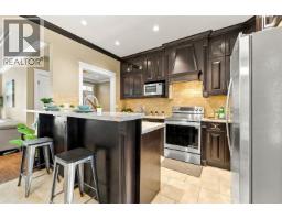 702 Grover Avenue, Coquitlam, BC V3J3C6 Photo 8