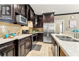 702 Grover Avenue, Coquitlam, BC V3J3C6 Photo 9