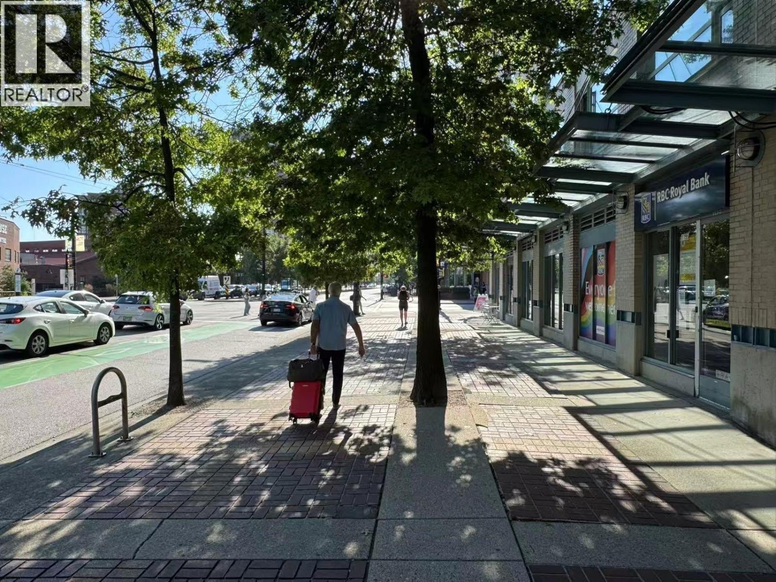1195 PACIFIC BOULEVARD, Vancouver — photo 2