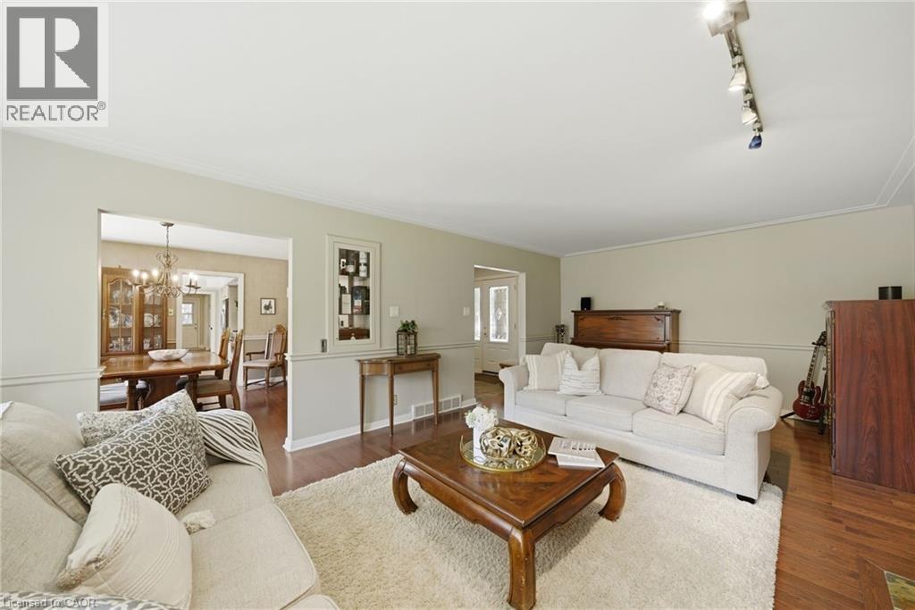 6 SUMMIT Circle, Norfolk — photo 9