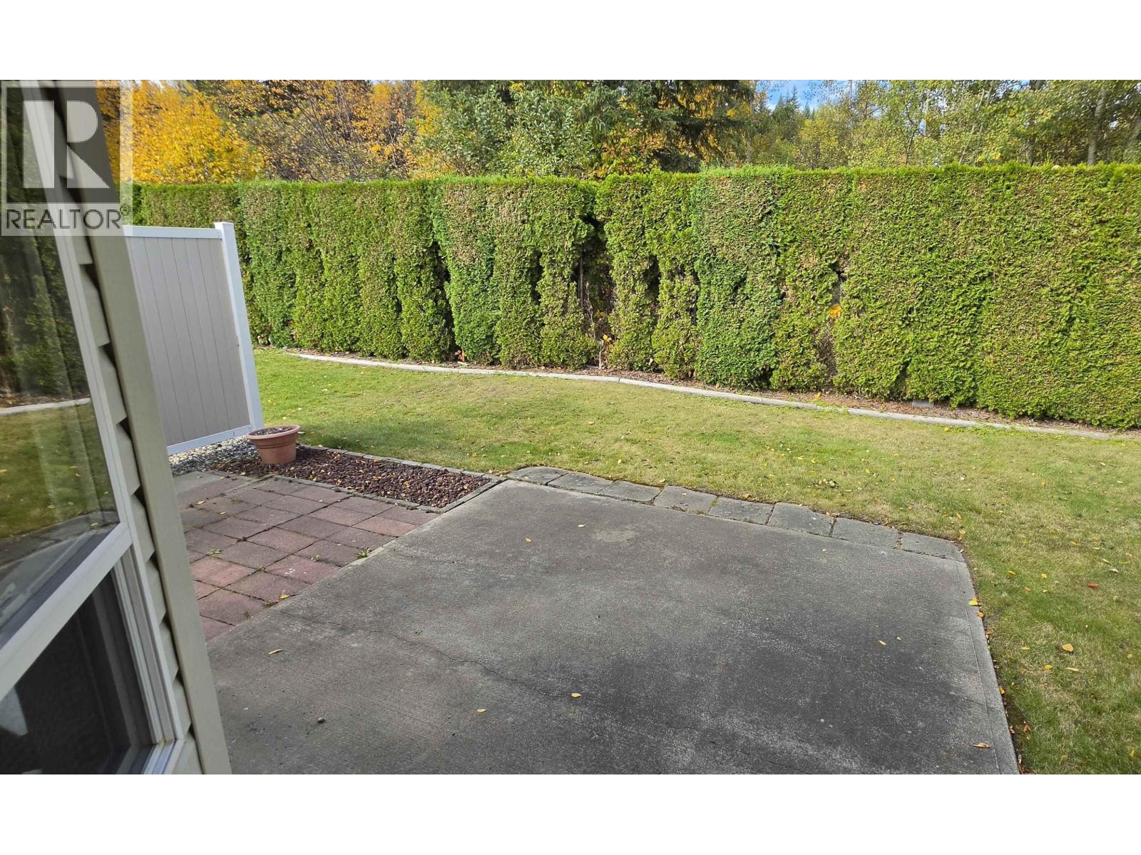 #8 490 LEWIS DRIVE - 4