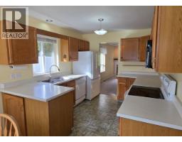 8 490 Lewis Drive, Quesnel, BC V2J5W2 Photo 10