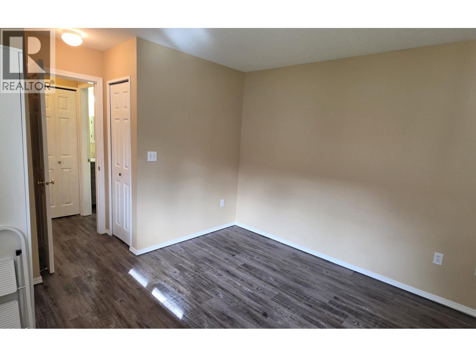 #8 490 LEWIS DRIVE - Image 24