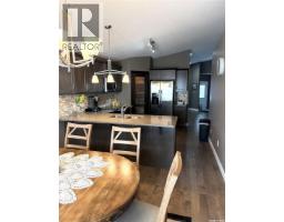 4pc Bathroom - 206 Thauberger Road N, Regina, SK S4Y0C3 Photo 14