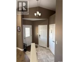 4pc Bathroom - 206 Thauberger Road N, Regina, SK S4Y0C3 Photo 6