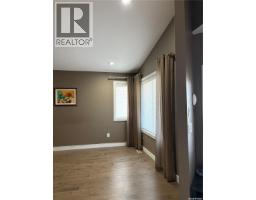 Bedroom - 206 Thauberger Road N, Regina, SK S4Y0C3 Photo 8