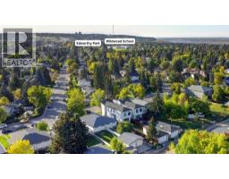 624 38 Street SW - photo 3