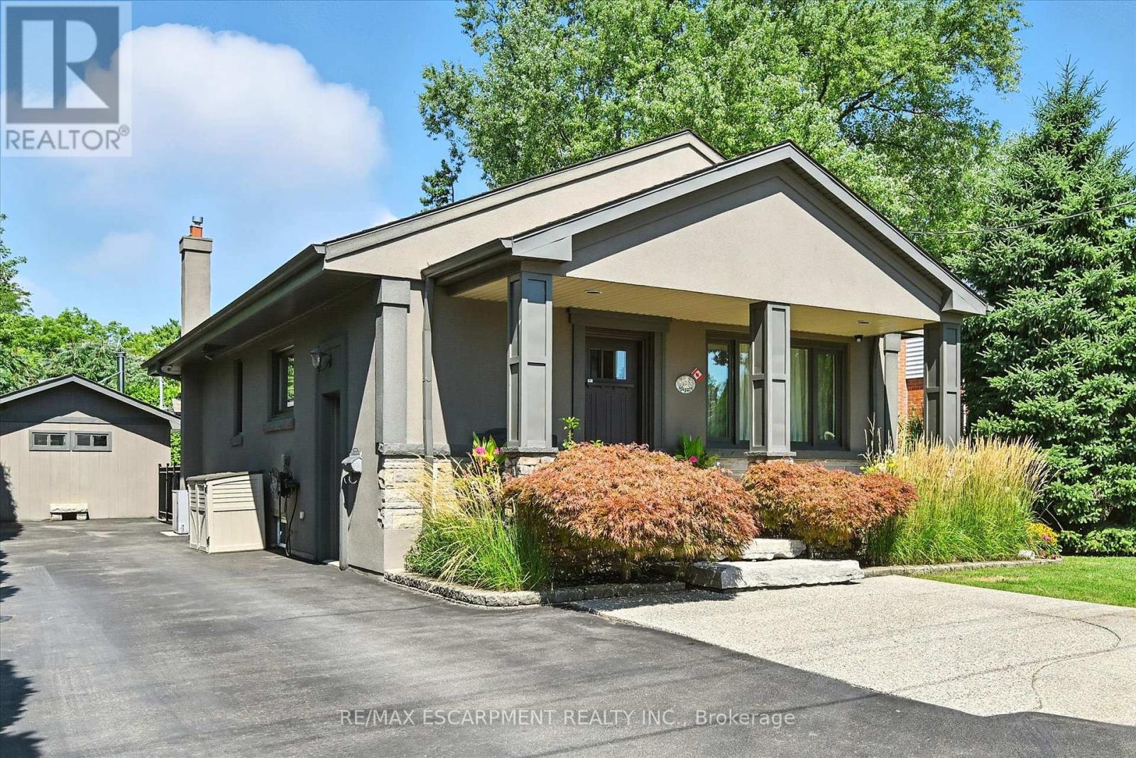 2209 GHENT AVENUE, Burlington (Brant) — photo 2