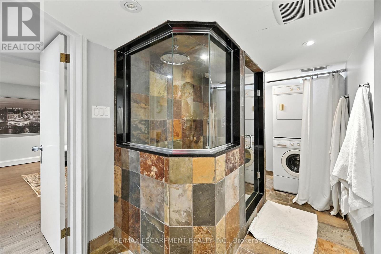 2209 GHENT AVENUE - Image 30