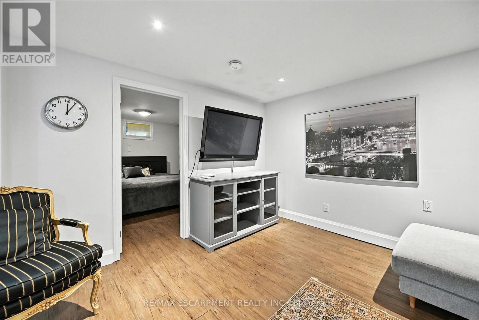 2209 GHENT AVENUE - Image 34