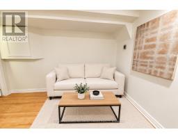 L.l. - 104 Rankin Crescent, Toronto, ON M6P4G6 Photo 13