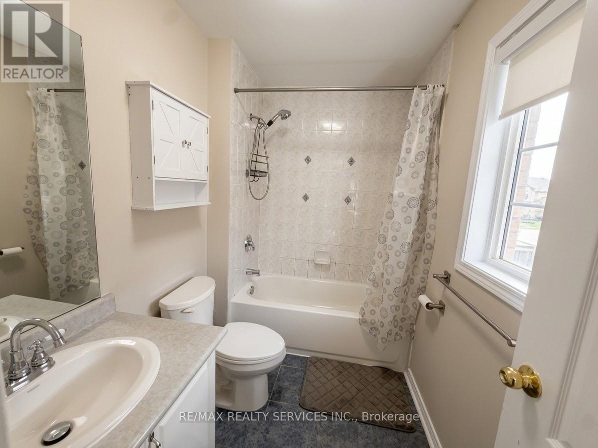 4 BUTTERCHURN ROAD, Brampton (Fletcher's Creek Village) — photo 10