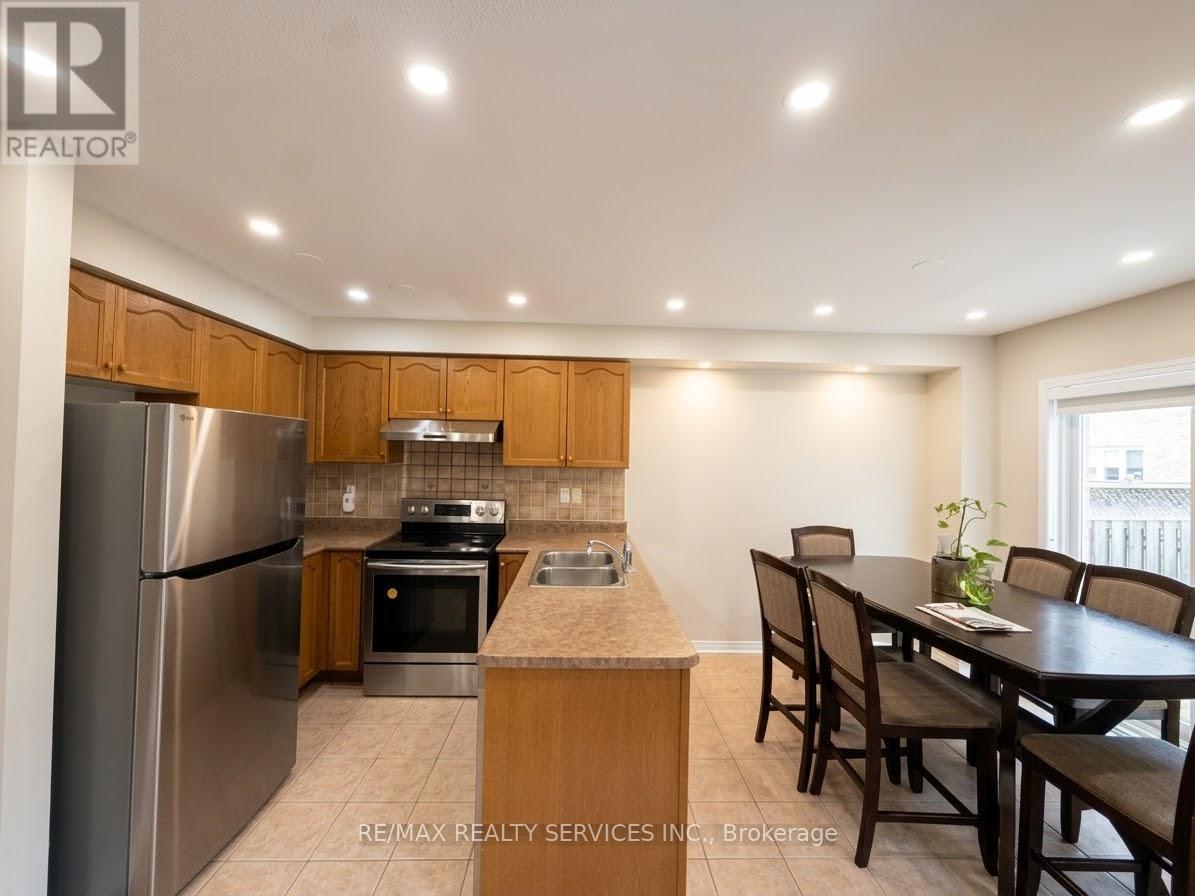 4 BUTTERCHURN ROAD, Brampton (Fletcher's Creek Village) — photo 6