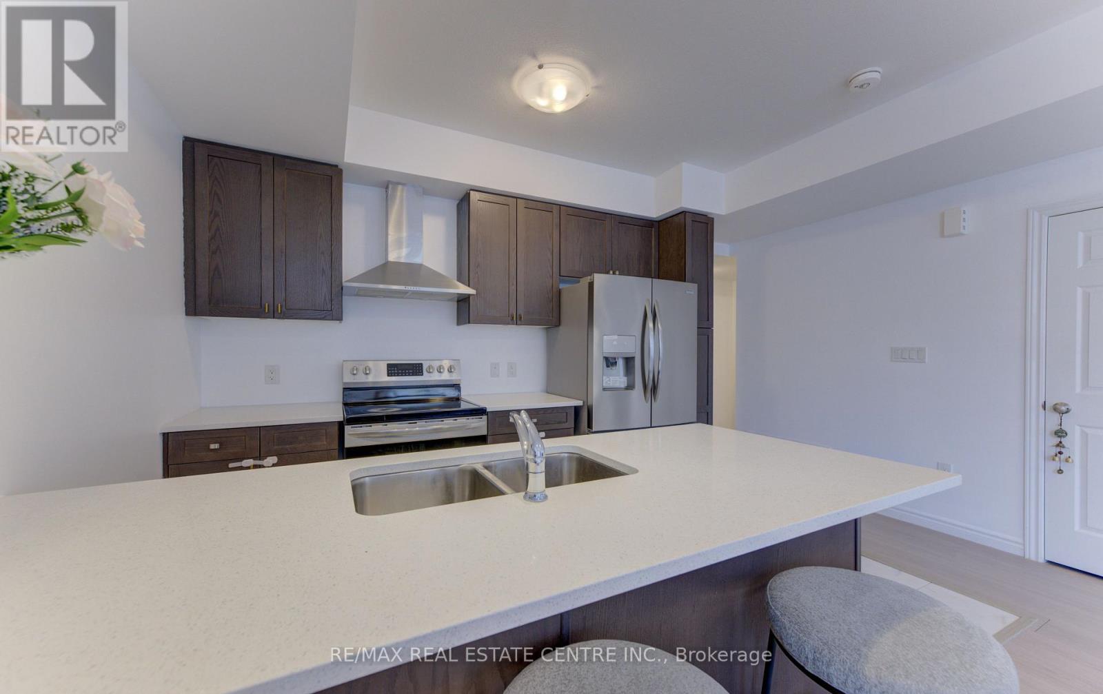 #37 74 WHEAT LANE - 18