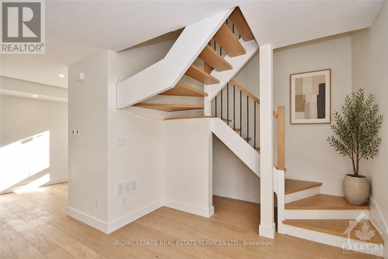 4B HURON AVENUE N - Image 18