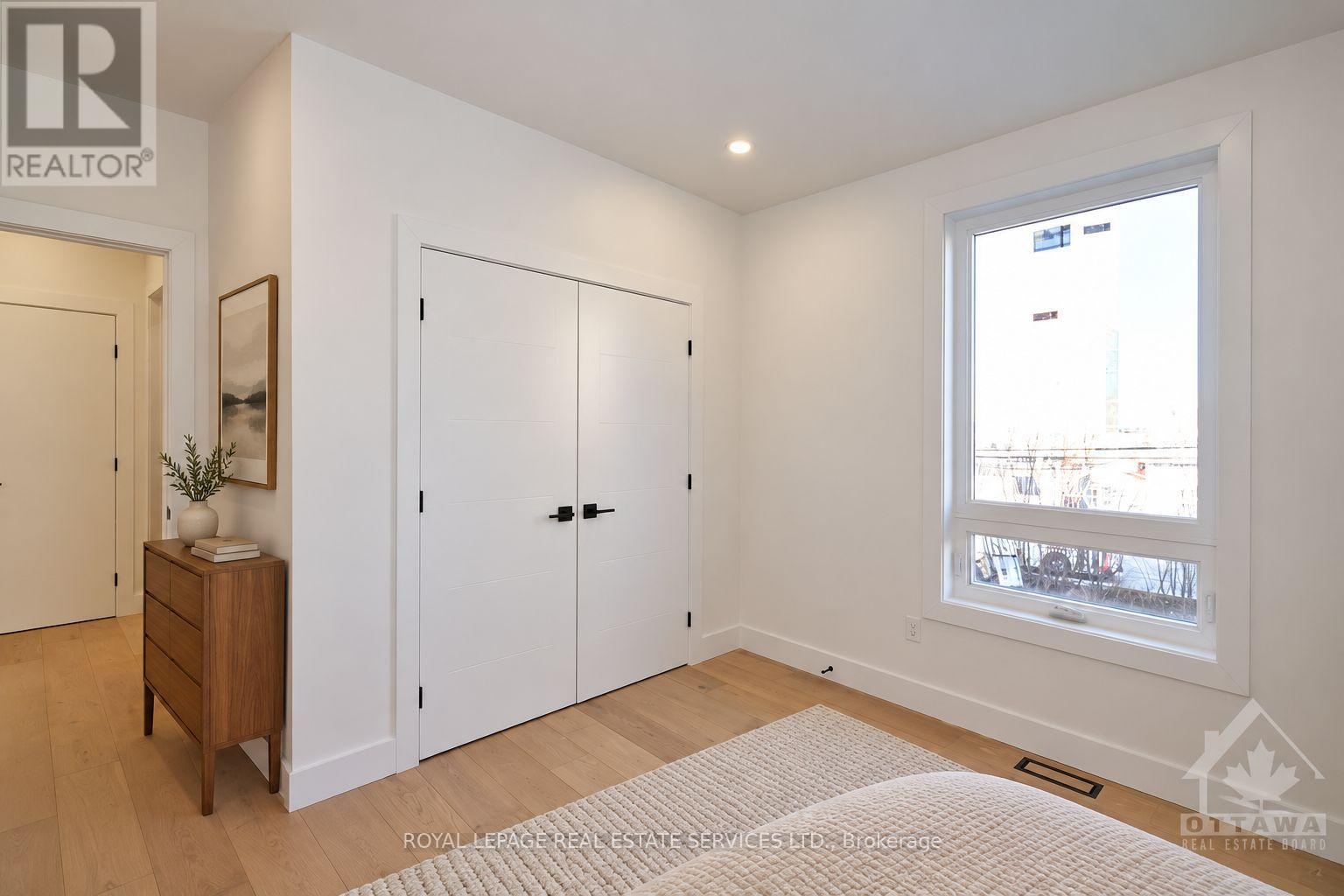 4B HURON AVENUE N - 20