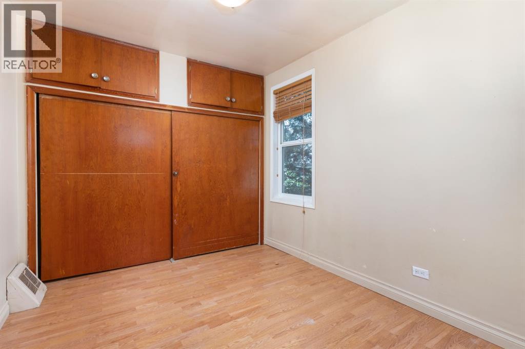 5208 53 Street - Image 8