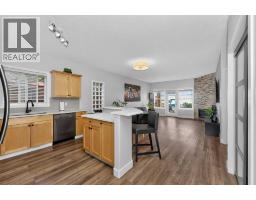 Primary Bedroom - 103, 4718 Stanley Road Sw, Calgary, AB T2S2R2 Photo 8