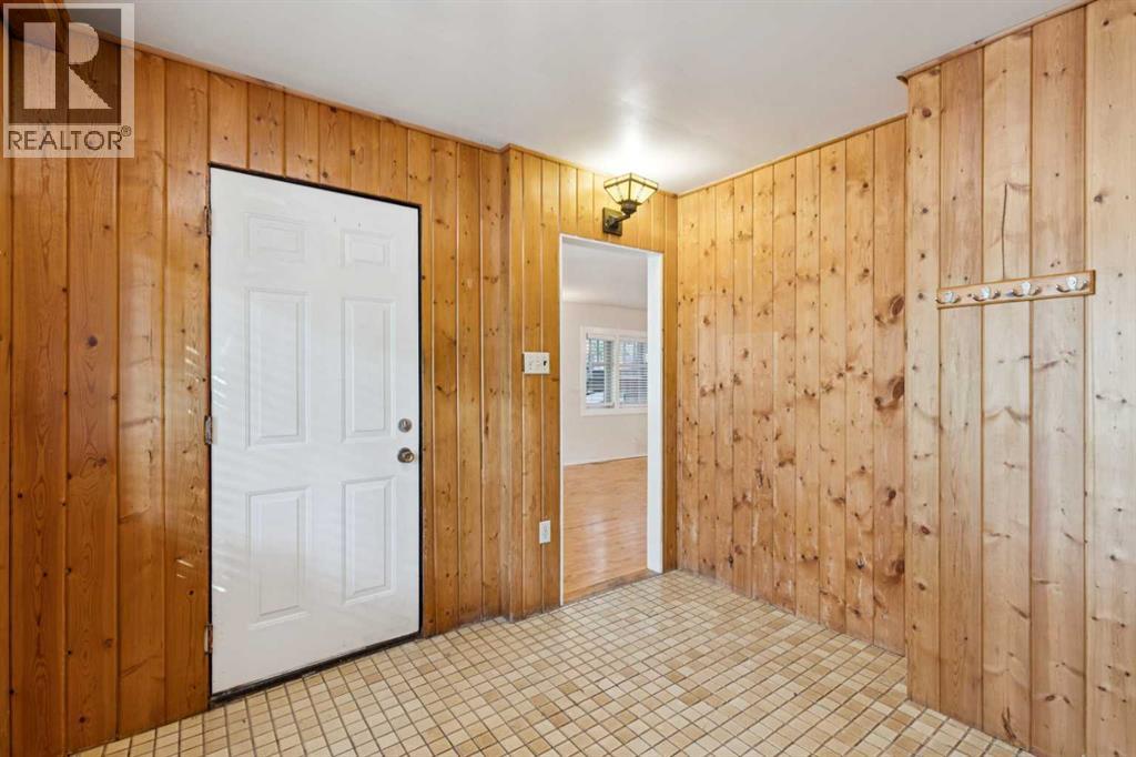 130 30 Avenue NE - 14