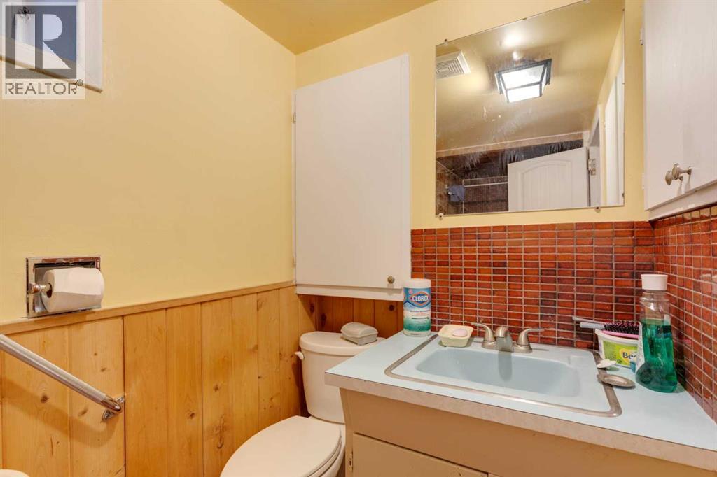 130 30 Avenue NE - 17