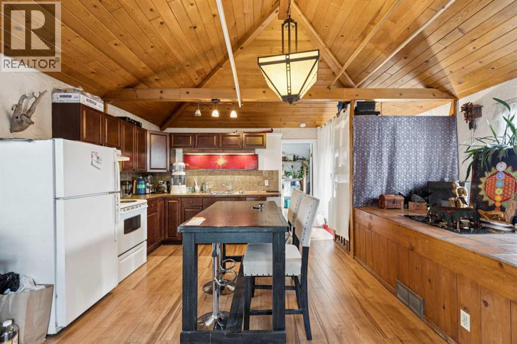 130 30 Avenue NE - 23