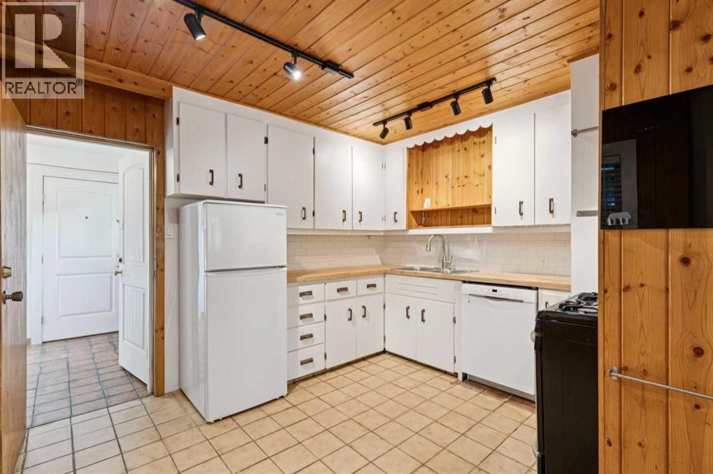130 30 Avenue NE - 7