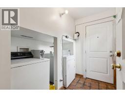 Kitchen - 130 30 Avenue Ne, Calgary, AB T2E2C8 Photo 13