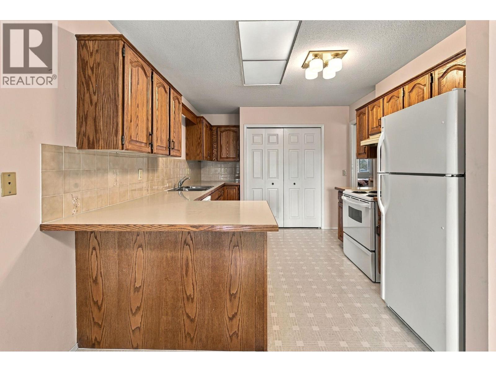 #34 2200 Gordon Drive - 11