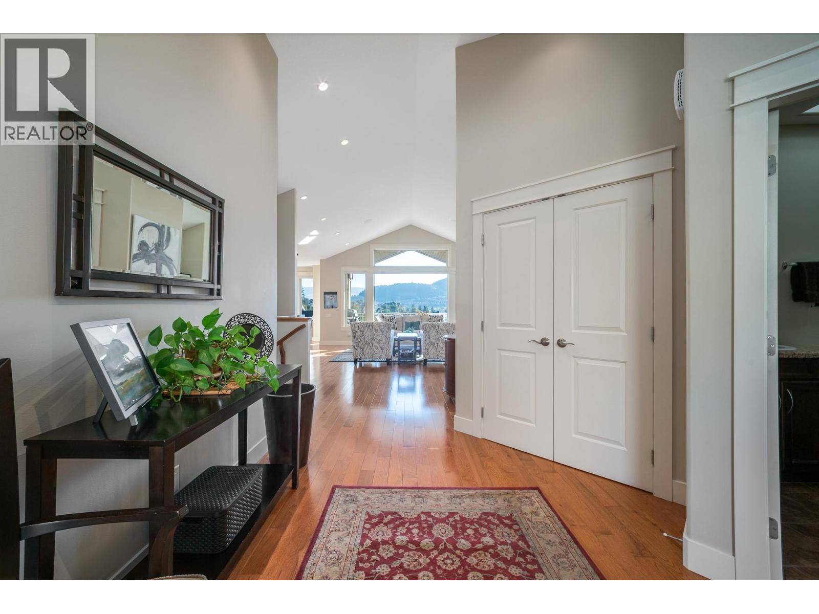  708 Traditions Crescent, Kelowna
